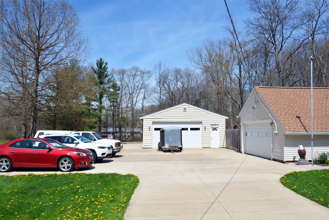 2 car attached and 2 car detached garage