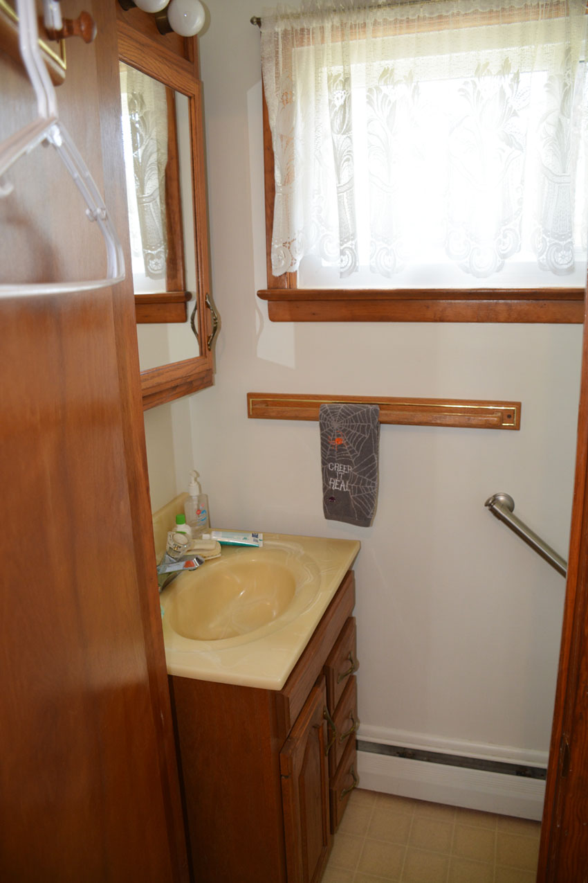 1/2 bath first floor