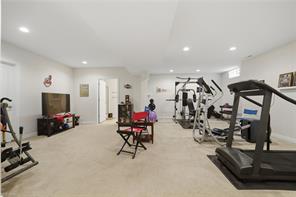 2440 edgewood trace.36